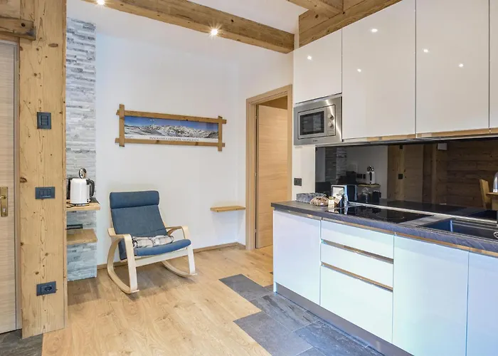 In Apartament Lanzada